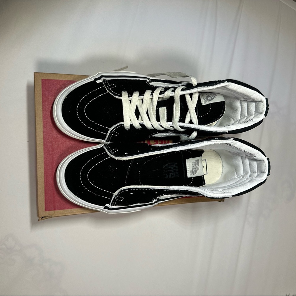 Vans Sk8-Hi Reconstructed Black and White High-Tops Size 8 Men’s 9.5 Women’s